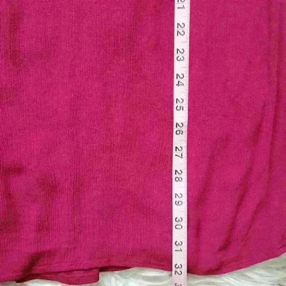 Naif burgundy red v-neck boho style shift dress size medium - Picture 8 of 12